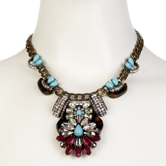3 Different Statement Necklaces - Picture 6 of 6